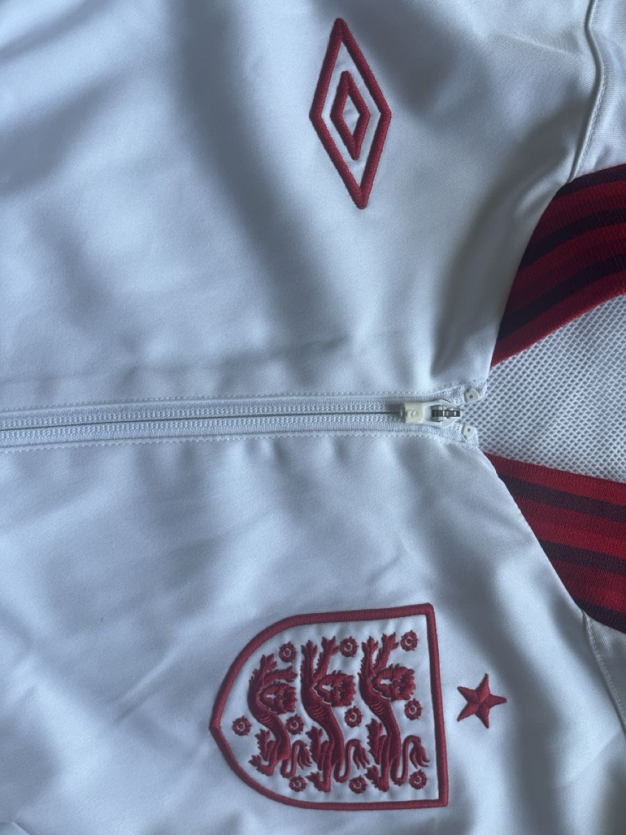 Umbro Jacken: Jacket Angleterre – Neu (gemäss Beschreibung) aus Chambésy von wal_zv2t 2