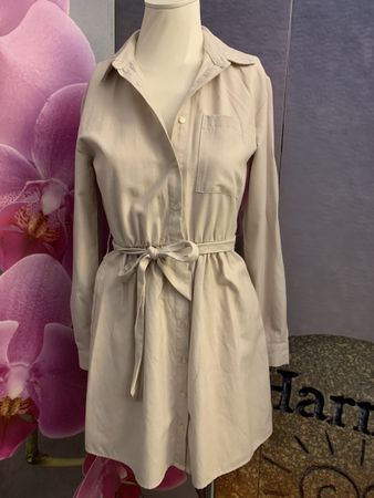 Blusenkleid Stradivarius Grösse XS