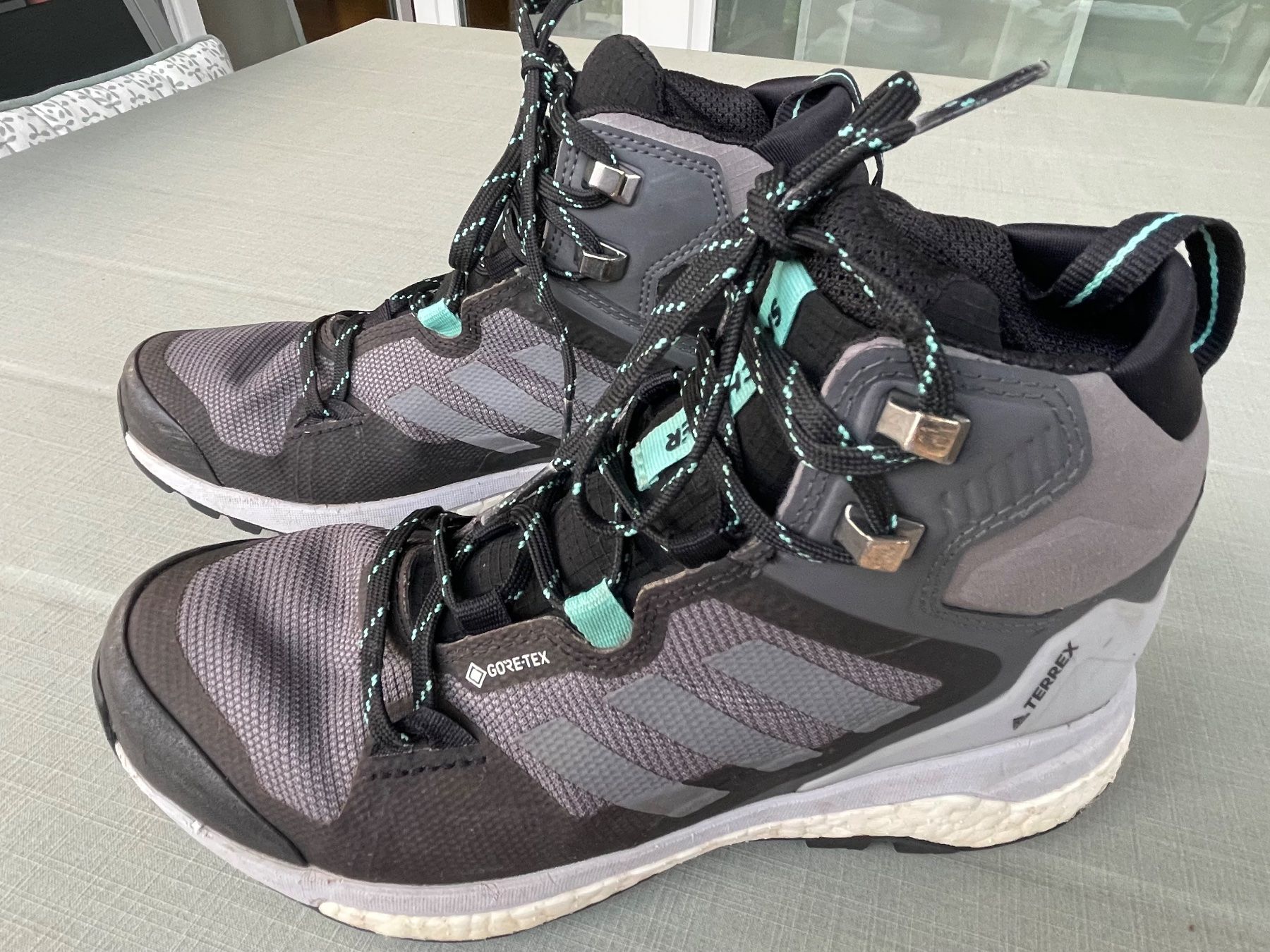 Adidas Scarpe da uomo: Adidas Terrex Wanderschuhe Gr. 40 – Usato da Jona venduto da Eve10