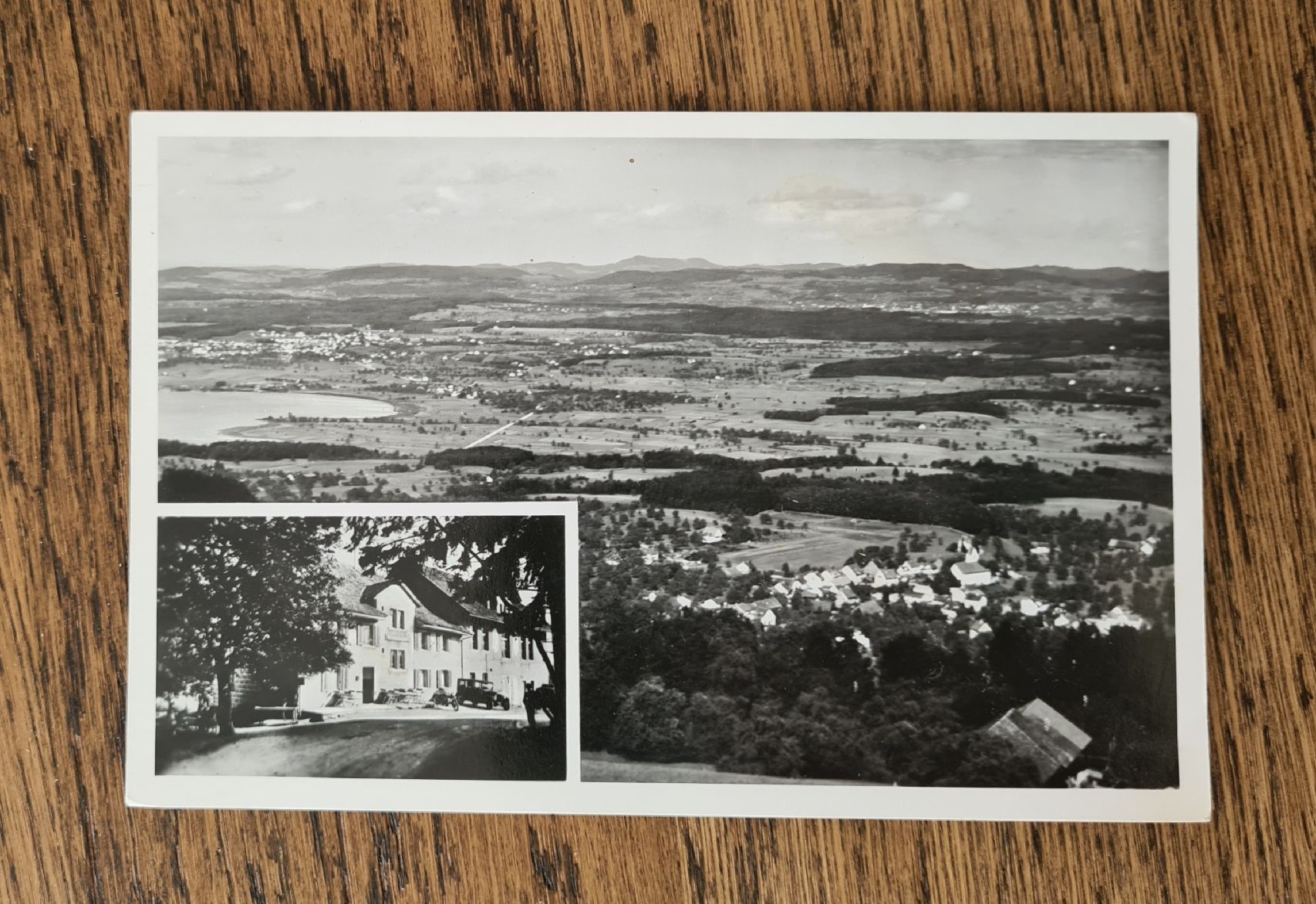 Cartoline postali: Wirtschaft Pfannenstiel, Oldtimer vor dem Haus – Usato da Ebikon venduto da Donar50