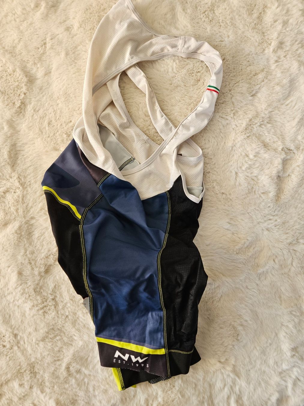 Northwave Canottiere & Pantaloni: Soldes de printemps - NORTHWAVE - Tenue de course - Medium – Usato da Riddes venduto da LuXuriousExcess 4