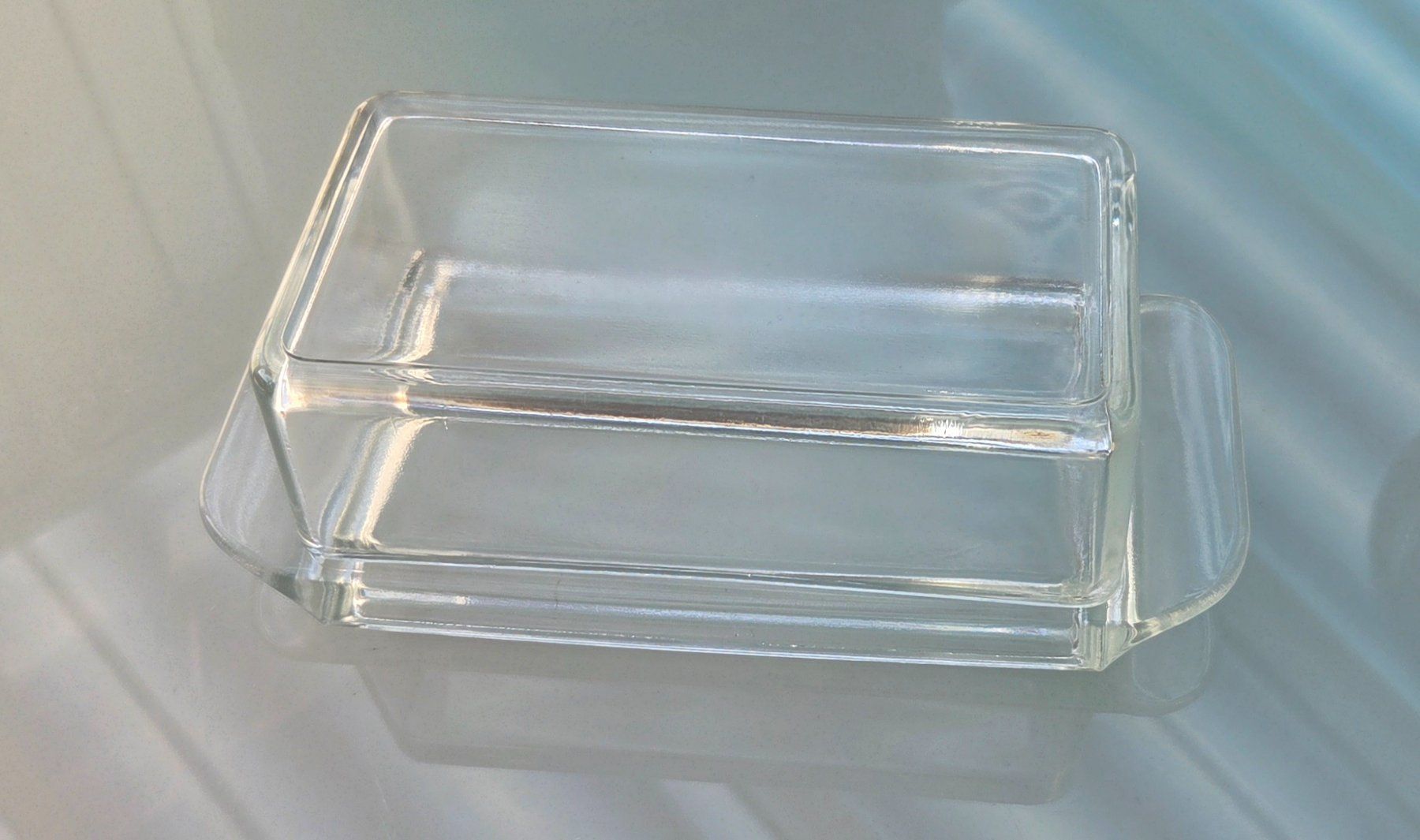 Altre Stoviglie: Glas Butterdose mit Deckel transparent ohne Marke – Usato da Pratteln venduto da Barfuss999