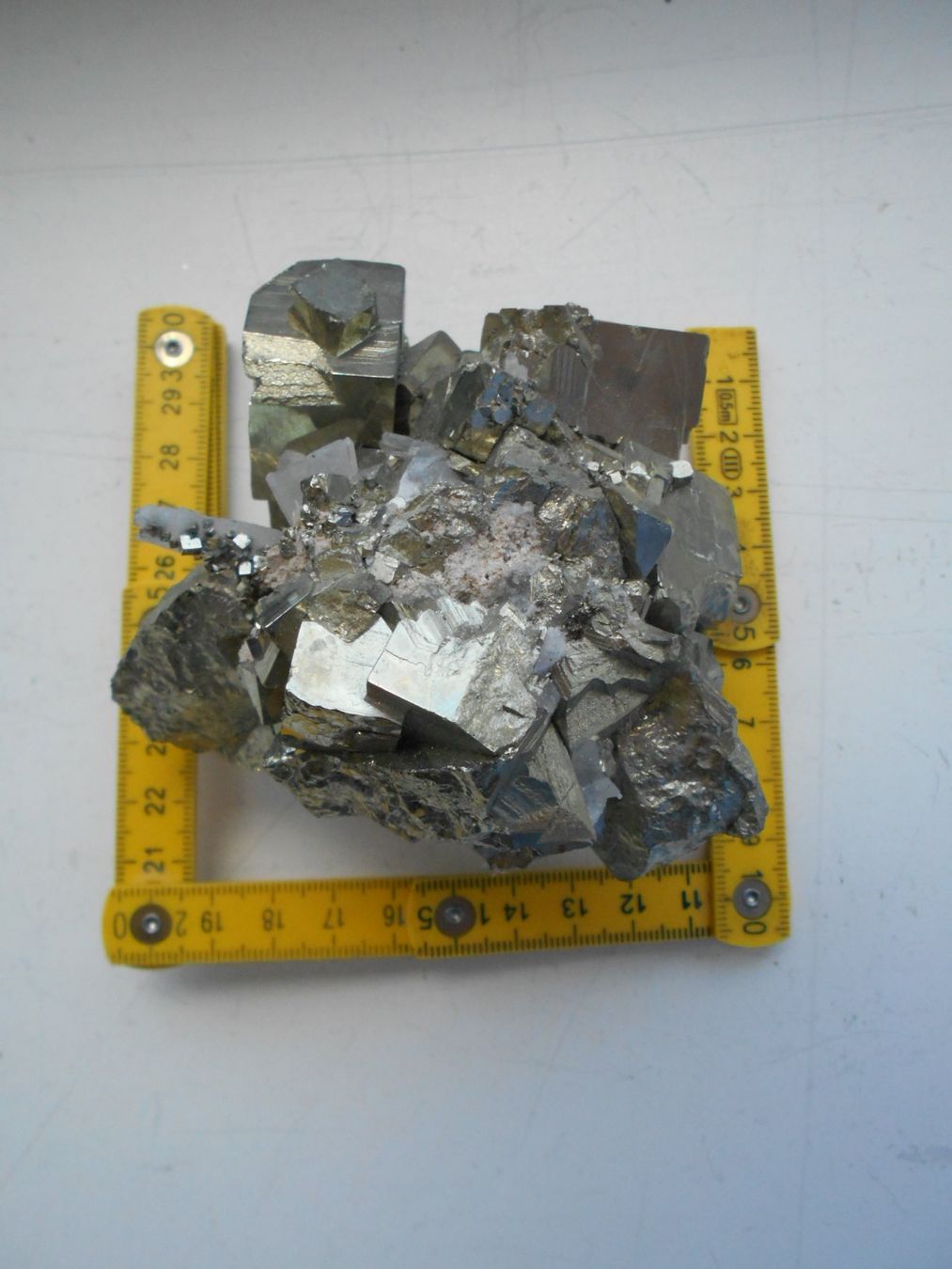 Minerali & Pietre curative: Pyrit Peru Top Sammlerstufe ca. 840 gr. – Nuovo (secondo la descrizione) da Zürich venduto da swisscristal01 6