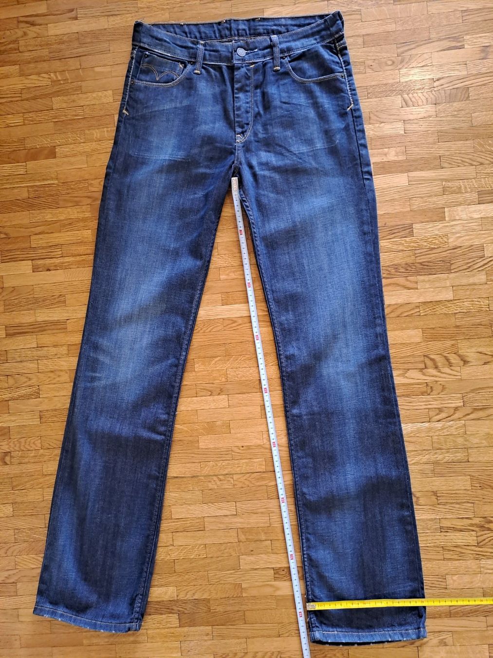 Levi's Jeans: Levis W31 L34 – Nuovo (secondo la descrizione) da Meyrin venduto da dijin 1