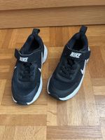 Nike Kinder Turnschuhe Schwarz Grösse 28