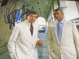 NEVER SAY NEVER AGAIN Rowan ATKINSON / TOP AUTOGRAMM