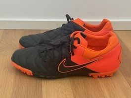 Nike Fussball Turf Schuhe, orange/schwarz, Gr. 44