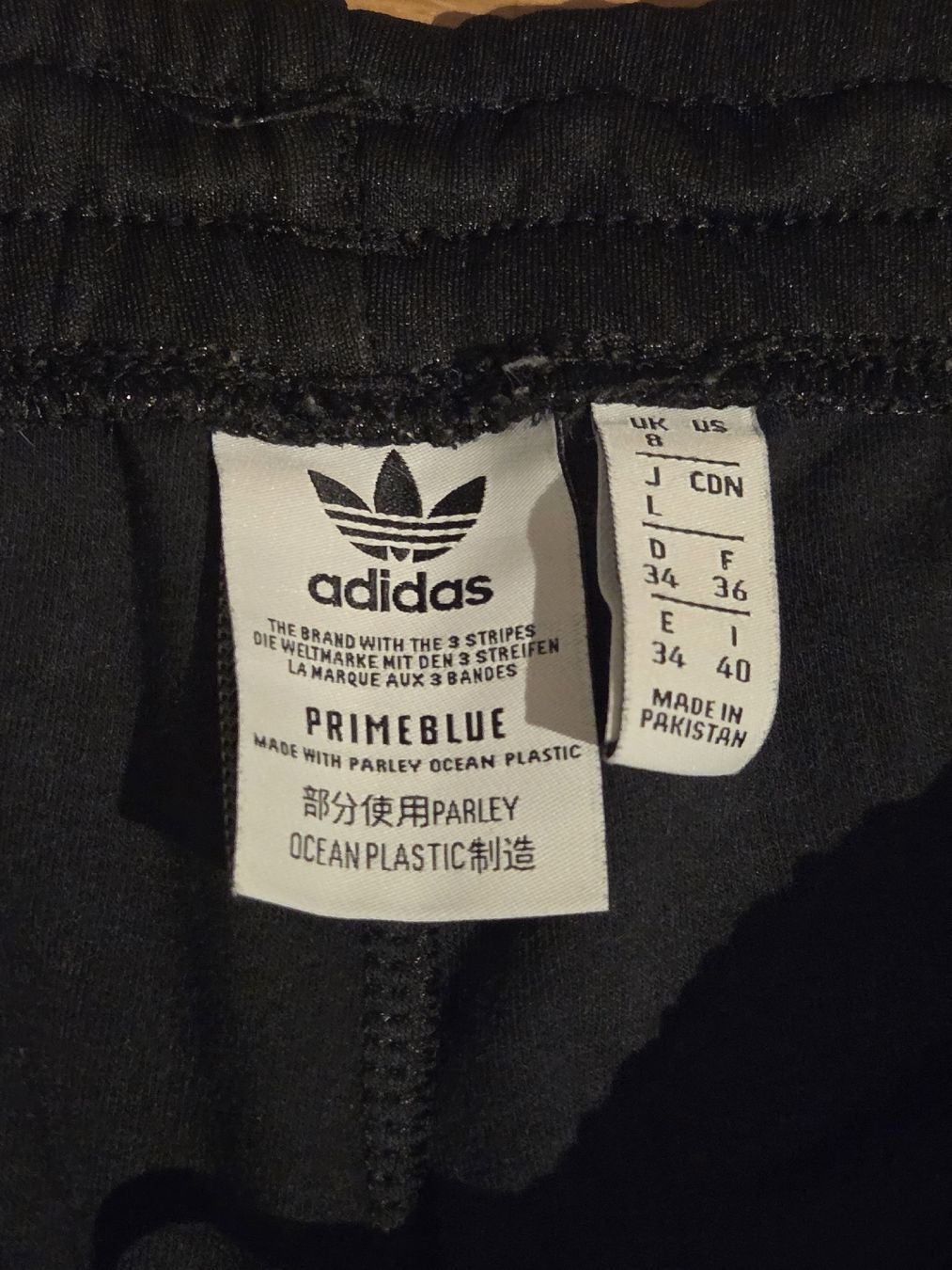 Adidas Pantaloni: Adidas Jogginghose – Usato da Bassersdorf venduto da ale_2ftz 2