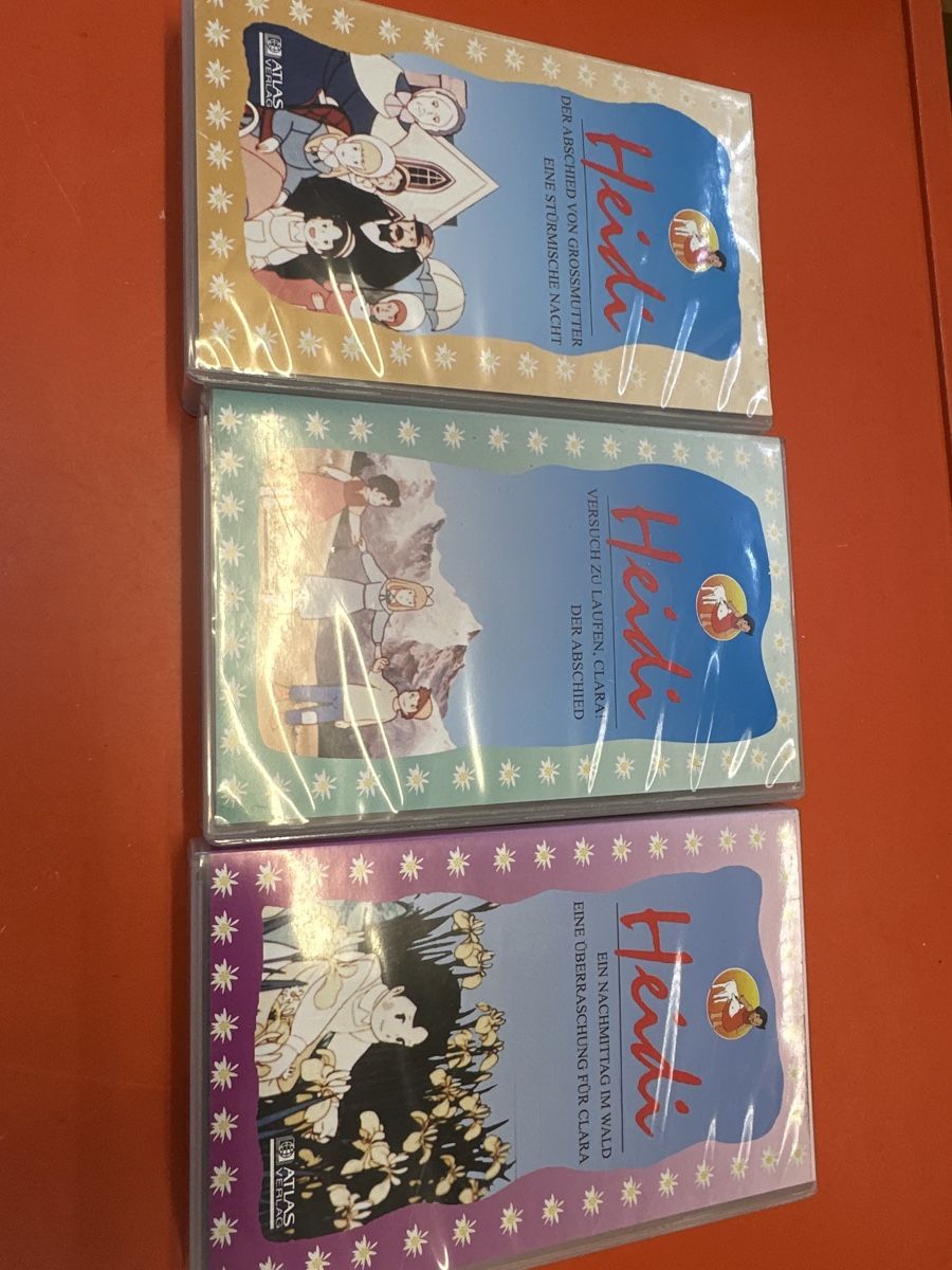 Tutti i VHS: 3 Heidi Filme VHS - Der Abschied uvm. – Usato da Frümsen venduto da Katzen0