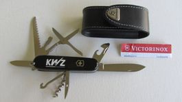 Victorinox Offiziersmesser * HUNTSMAN * Schwarz mit Etui