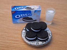 Puppenhaus Oreo Kekse mit Milch