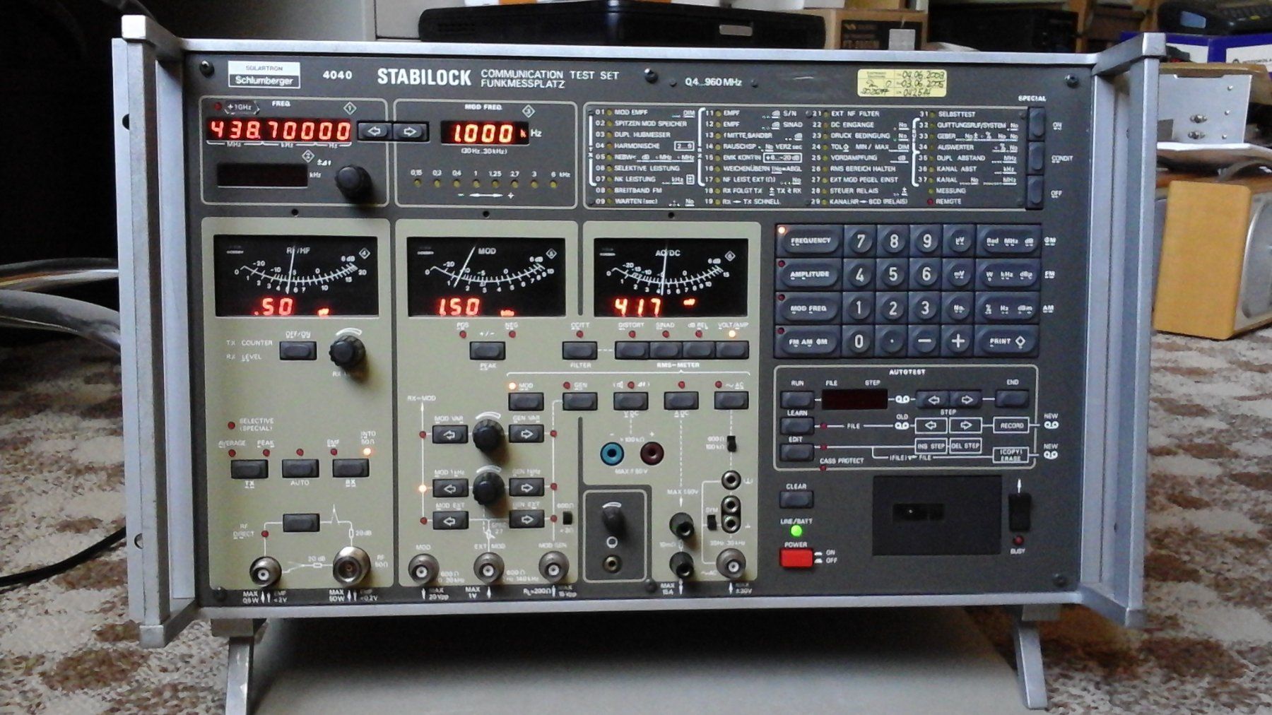 Radiocomunicazione: Schlumberger SOLARTRON Stabilock 4040 Communication Test Set – Usato da Farnern venduto da Radiovox