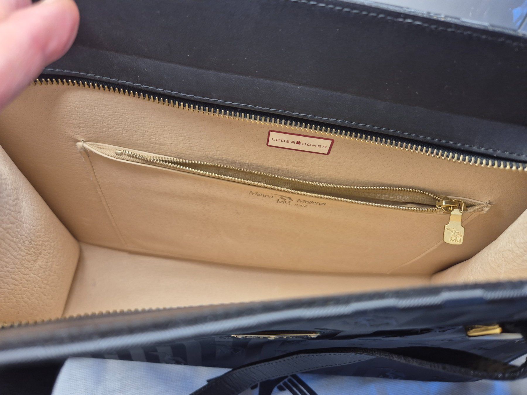 Taschen für Damen: Mollerus Handtasche Set neuwertig – Gebraucht aus Mettmenstetten von Pbone 4