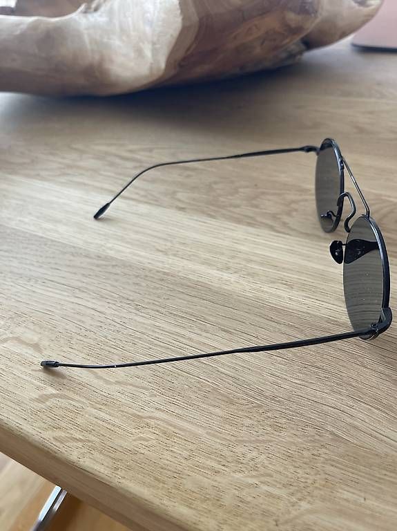 Brillen & Gläser: Sonnenbrille schwarz – Gebraucht aus Olten von bay_fh8s 2