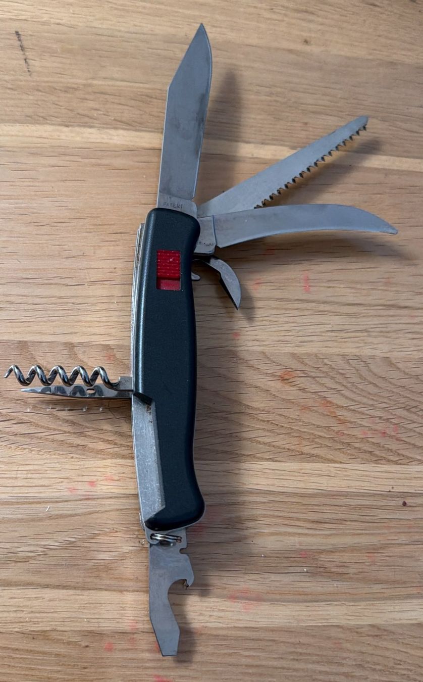 Wenger Taschenmesser: WENGER TASCHENMESSER – Gebraucht aus Zürich von Frei-Occasionen 2