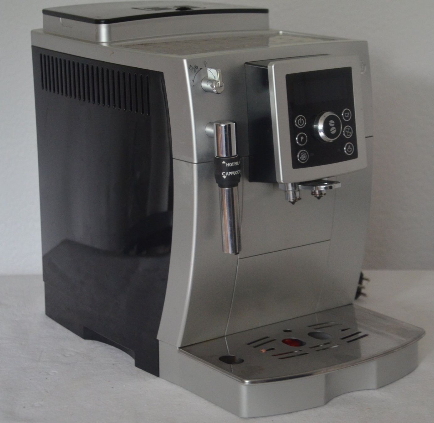 De'Longhi Macchine per caffè & Macchine per espresso: Kaffeemaschine DeLonghi machine à café – Usato da Collonges venduto da arashee 3