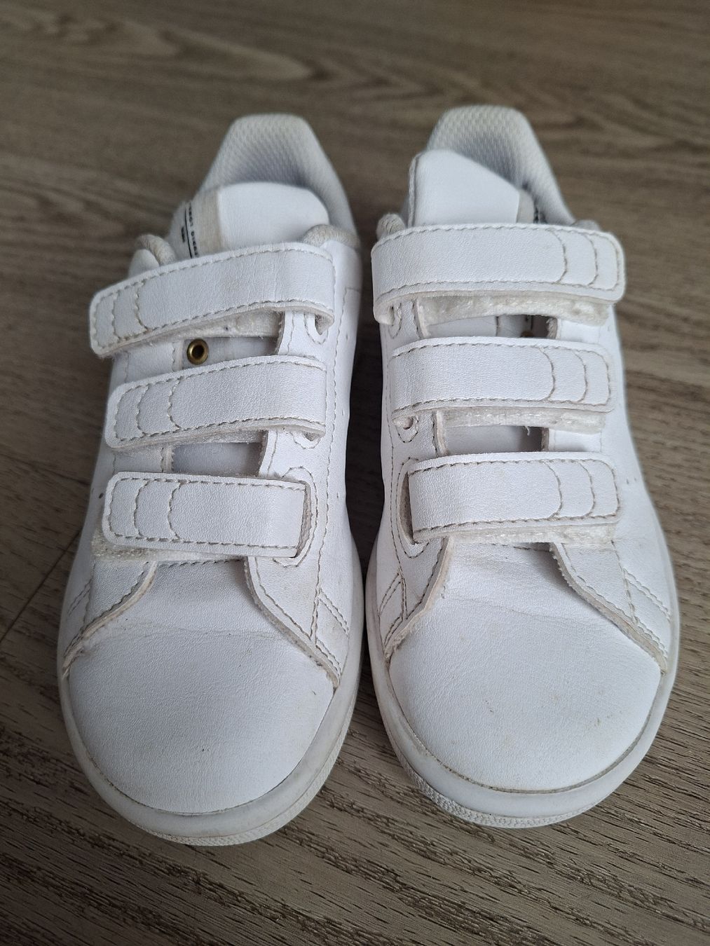 Adidas Chaussures filles: basket adidas stan smith taille 28 – D'occasion à Chavannes-de-Bogis par senator635 2