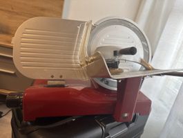 Fleischschneider Rot guter Zustand funktionstüchtig