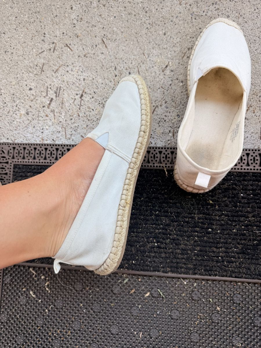 Chaussures hommes: Schuhe Weiss Grösse 43 – D'occasion à Dotzigen par White_Warrior 4