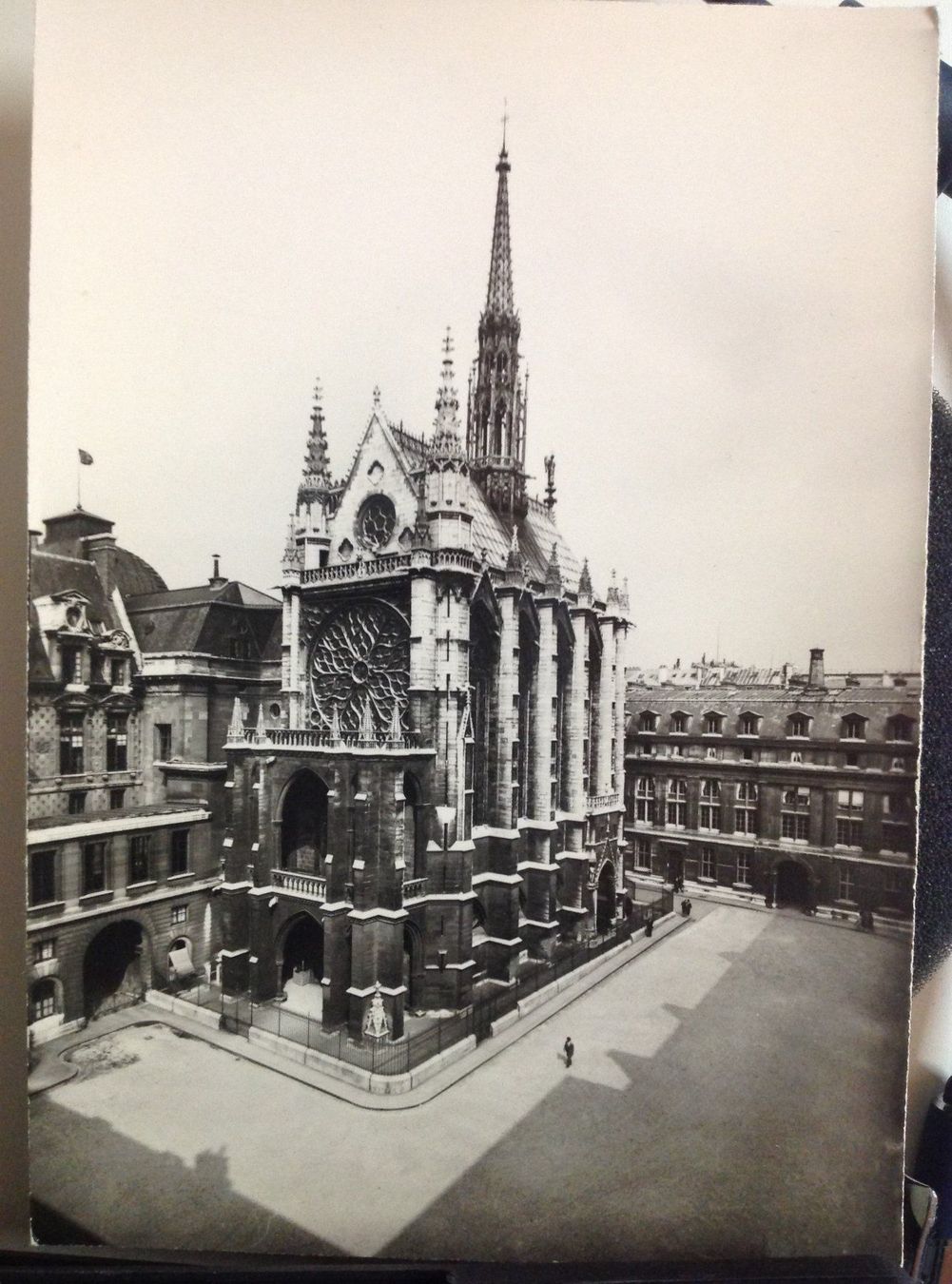Ansichtskarten: Carte Postale - Paris - Sainte Chapelle – Gebraucht aus Le Brassus von cinema13