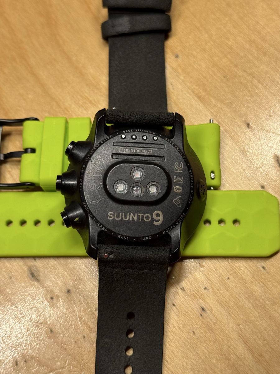 Suunto Smartwatch: Suunto 9 Baro Top Zustand – Usato da Zürich venduto da ZurichVibe 3