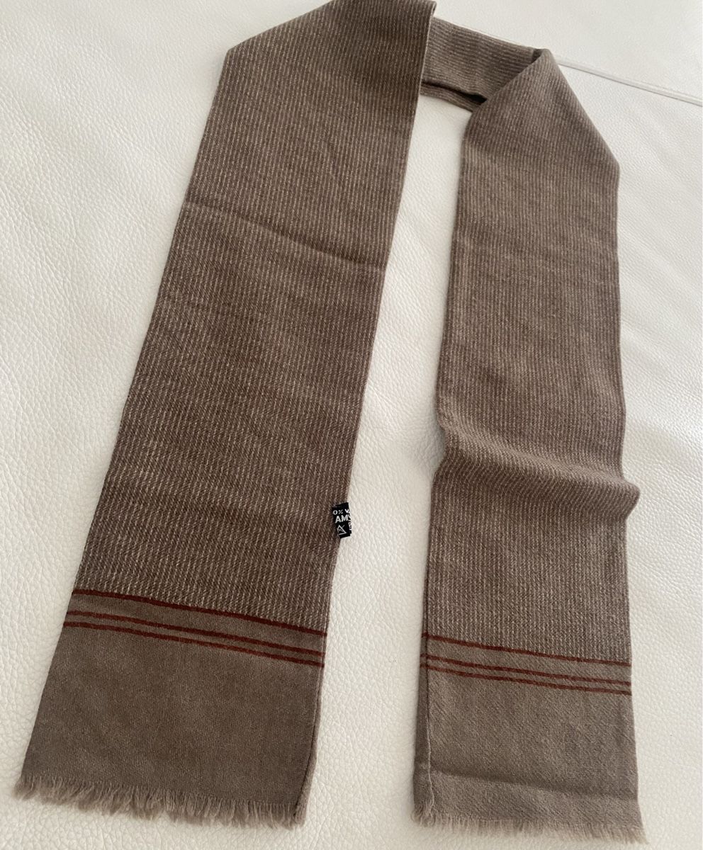 Foulard & Sciarpe: Wolle Schal 🌸 – Usato da Opfikon venduto da Luis144