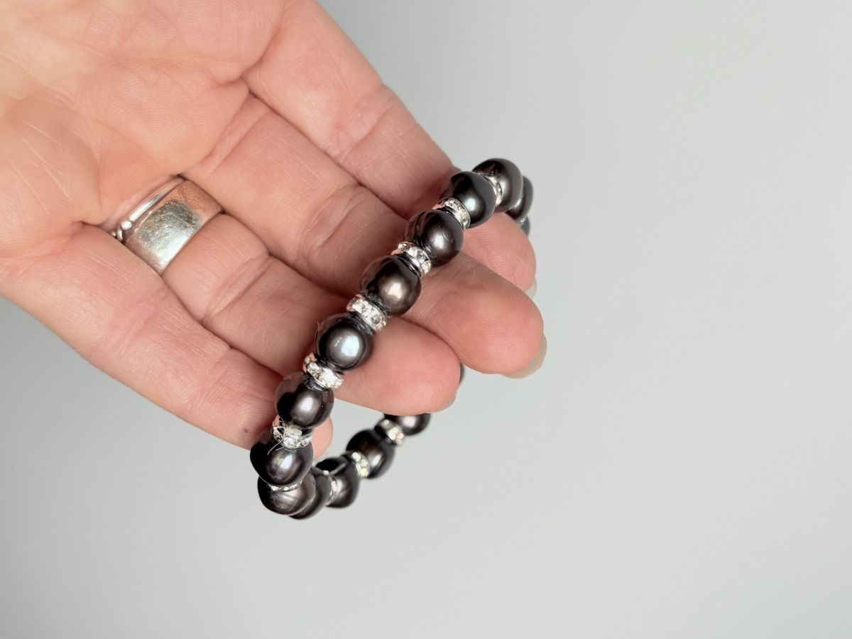 Bracciali & Braccialetti: Dunkle Süsswasserperlen Armkette NEU – Nuovo e nell'imballaggio originale da Basel venduto da Chili007 2