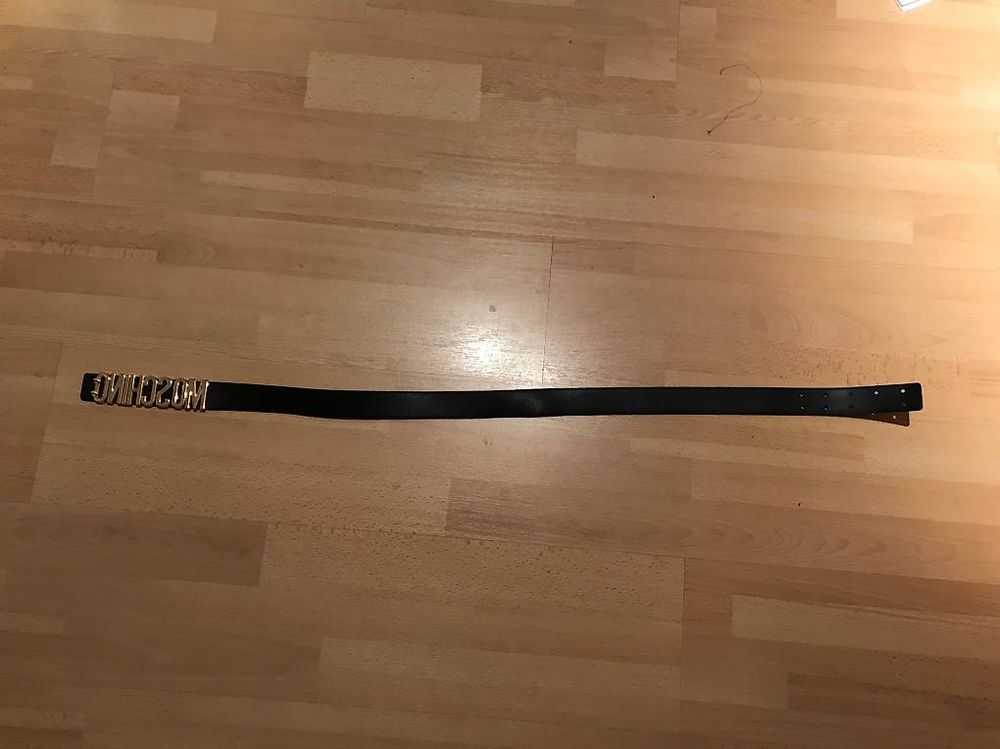 Cinture: ORIGINAL MOSCHINO GURT – Usato da Feuerthalen venduto da Lenzerheide95 2