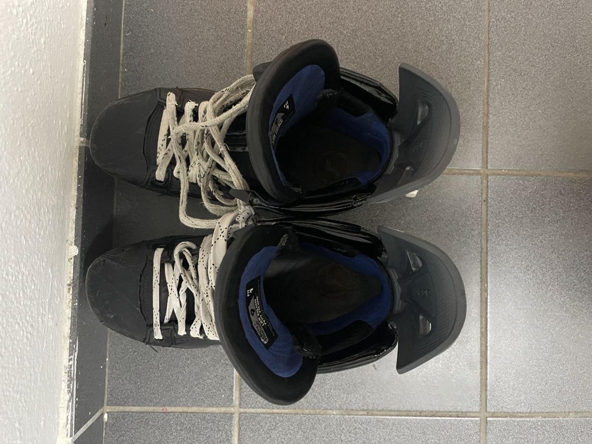 Bauer Pattini da ghiaccio: Bauer Flylite Schlittschuhe Gr9 Fit1 – Usato da Chur venduto da fad_2lp2 7