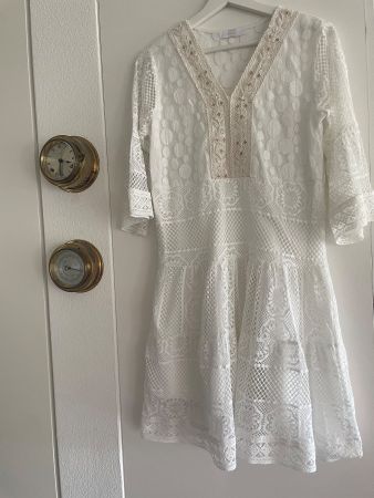 Tolles Spitzenkleid