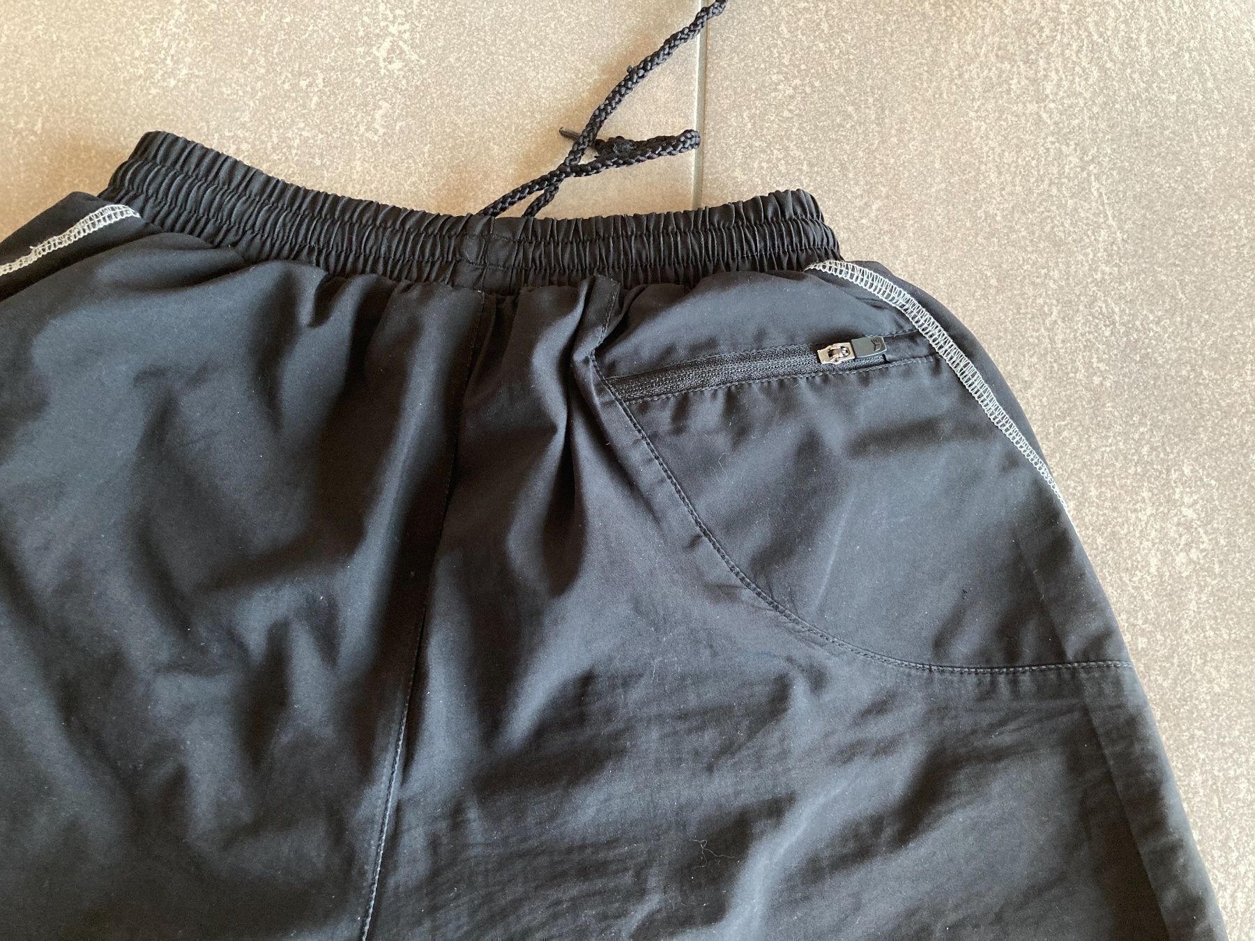 Erima Pantaloni: Sporthose erima Gr. 164 – Usato da Mosnang venduto da Kusli09 2