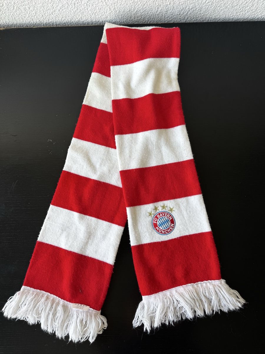 Foulard & Sciarpe: FC Bayern Munich Scarf  – Usato da Zürich venduto da forestF4iry