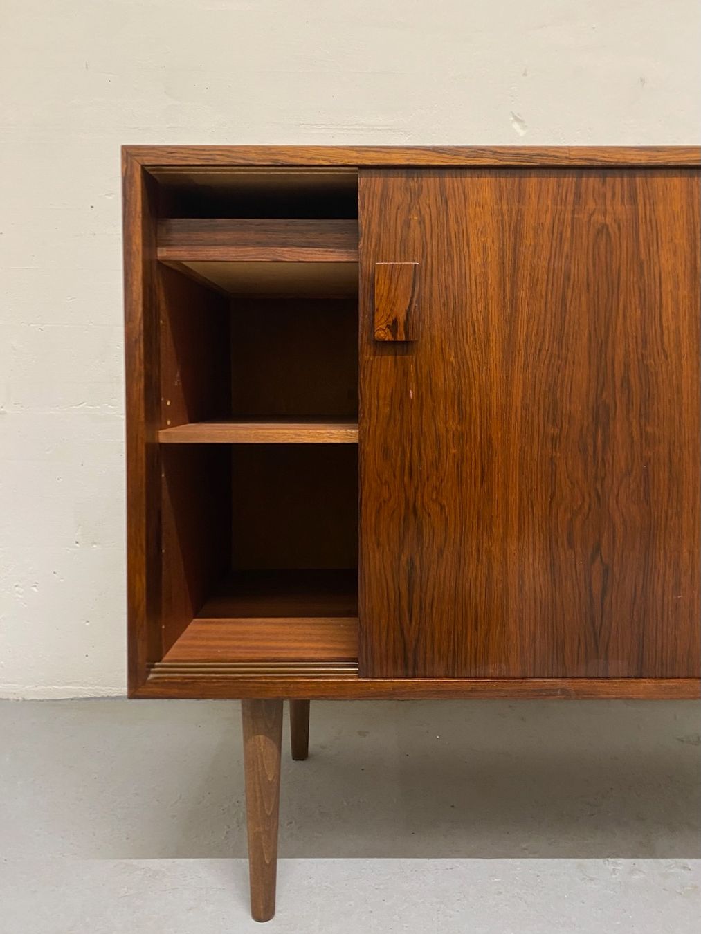 Cassettiere: Palisander Sideboard Kommode Brouer MidCentury Denmark – Usato da Basel venduto da MidMod20C 6