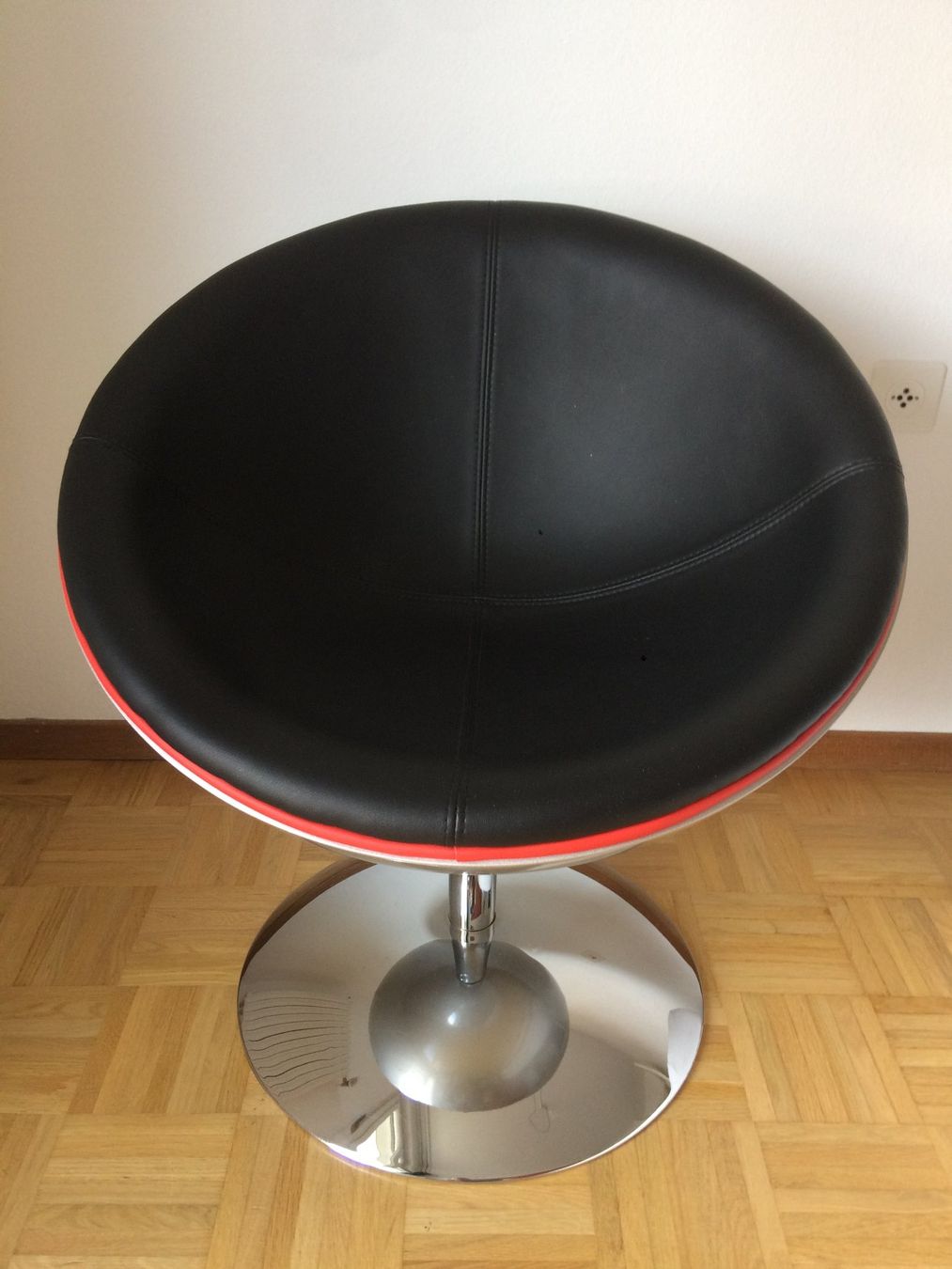 Fauteuils: Fauteuils design boule 'SPHERA' noir et gris – D'occasion à Fribourg par batteur85 1