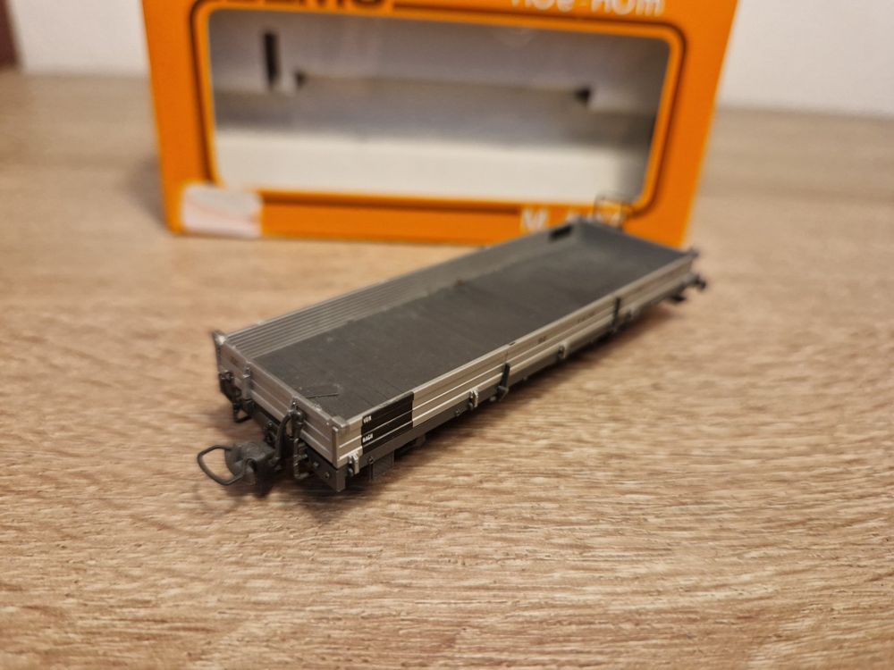 Bemo Modelleisenbahnen: Bemo 2263 7379 Niederbordwagen RhB H0m – Gebraucht aus St-Aubin-Sauges von tantome 2