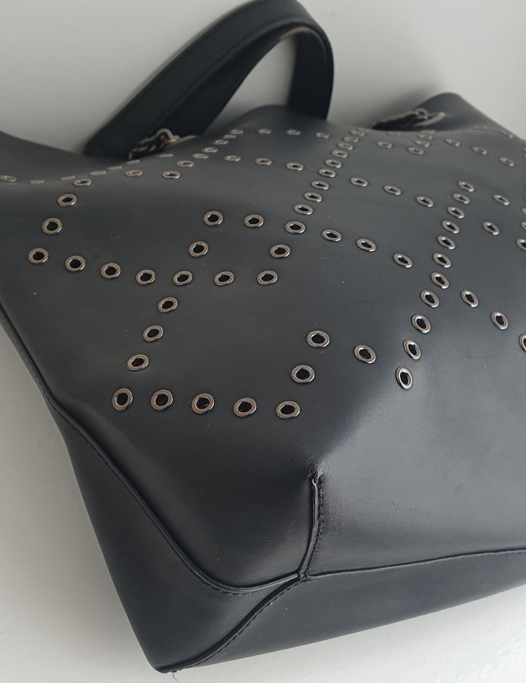 Marc Jacobs Borse da donna: Marc Jacobs Henkel/Schulterrtasche Leder Schwarz – Usato da Niederteufen venduto da Mira_72 4