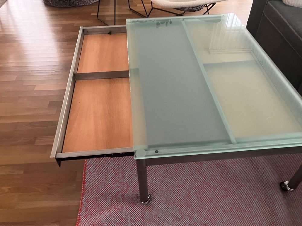 Tavoli: Table d'appoint Desalto, modèle Icaro – Usato da Lausanne venduto da agu_yhn6 8