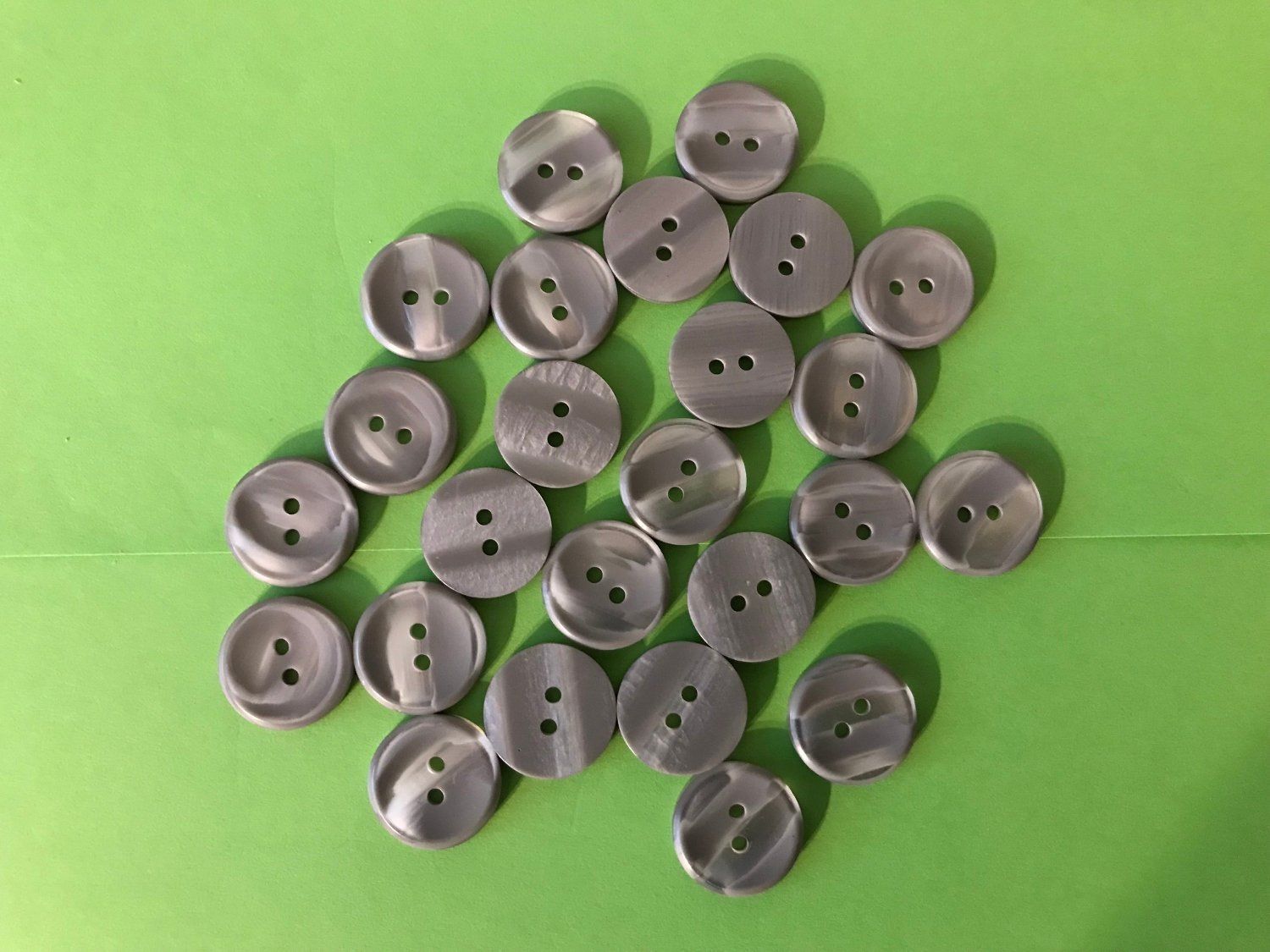 Boutons: Knöpfe – Neuf (Voir description) à Pfäffikon SZ par Desideria0