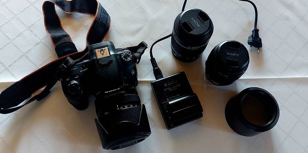 Kamera: Sony Alpha 58 mit 3 Objektiven – Gebraucht aus Zihlschlacht von Verzauberstern