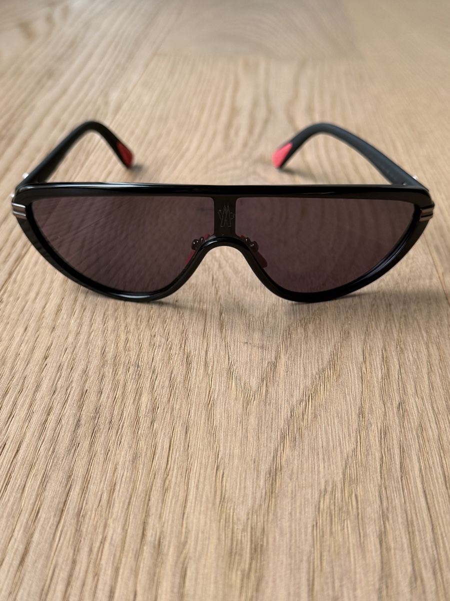 Moncler Occhiali & Lenti: Moncler sunglasses – Usato da Zürich venduto da dav_ylk6 3
