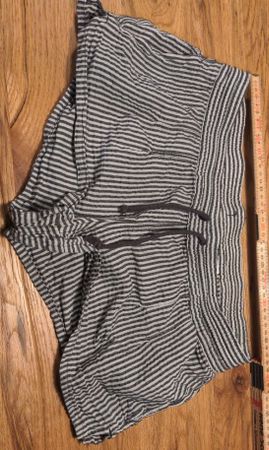 H&M Shorts / Hotpants, gestreift, Gr. 38