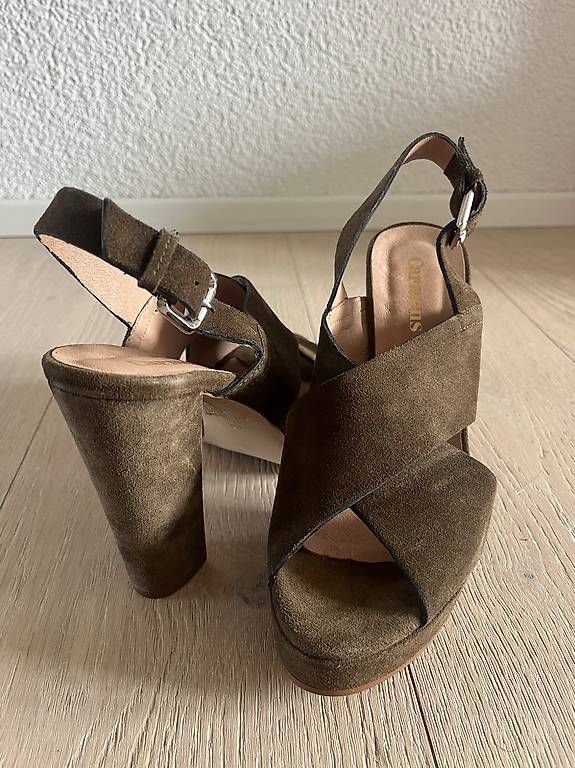 Damenschuhe: sommerliche Absatzschuhe aus Leder – Gebraucht aus Thun von noe_5tzm 2