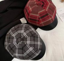 2x karierte Schiebermütze - Chapeau gavroche à carreaux