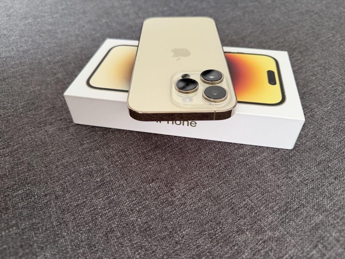Apple Telefoni cellulari / Smartphones: iPhone 14 Pro 256GB - Gold – Usato da Zug venduto da a_d_l8dr 2