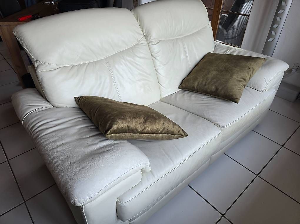 Divani: Leder Sofa 2 Sitzer – Usato da Kaiserstuhl AG venduto da LSS2003 2