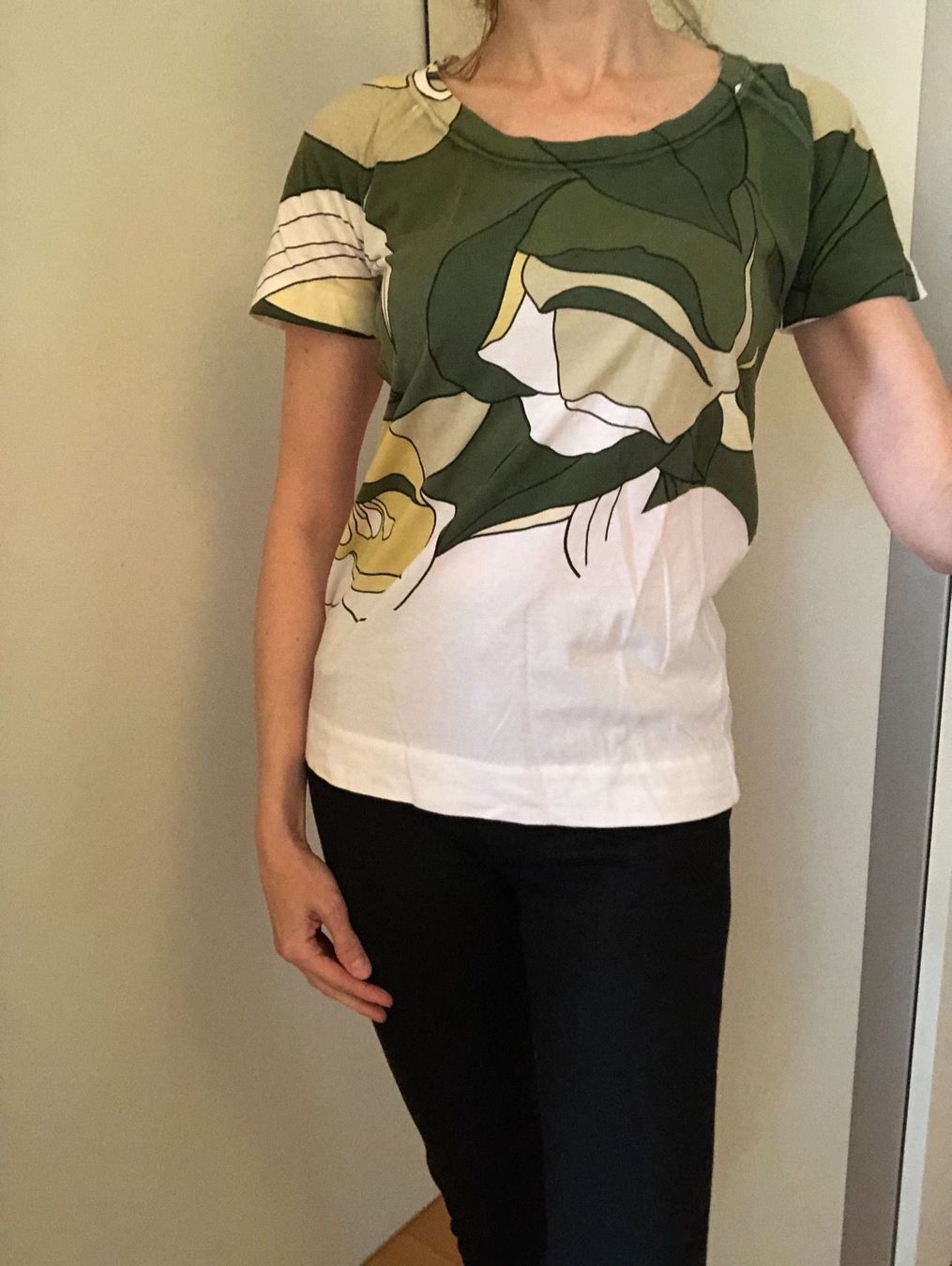 Marni T-shirt: Marni T-Shirt Grösse 36/38 – Usato da Schwerzenbach venduto da cygnuss 4