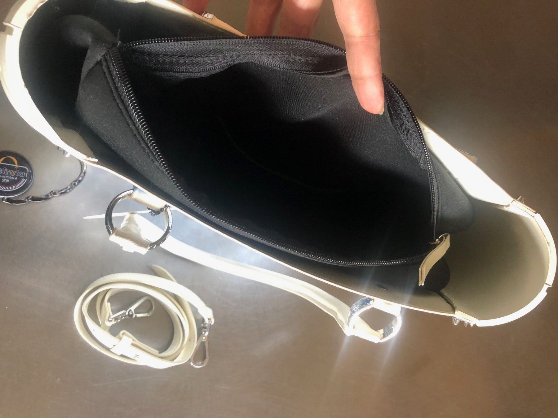 Sacs femmes: Sac à main très original Ty's Bag – Neuf avec emballage d'origine à Ardon par hel_2sxp 4