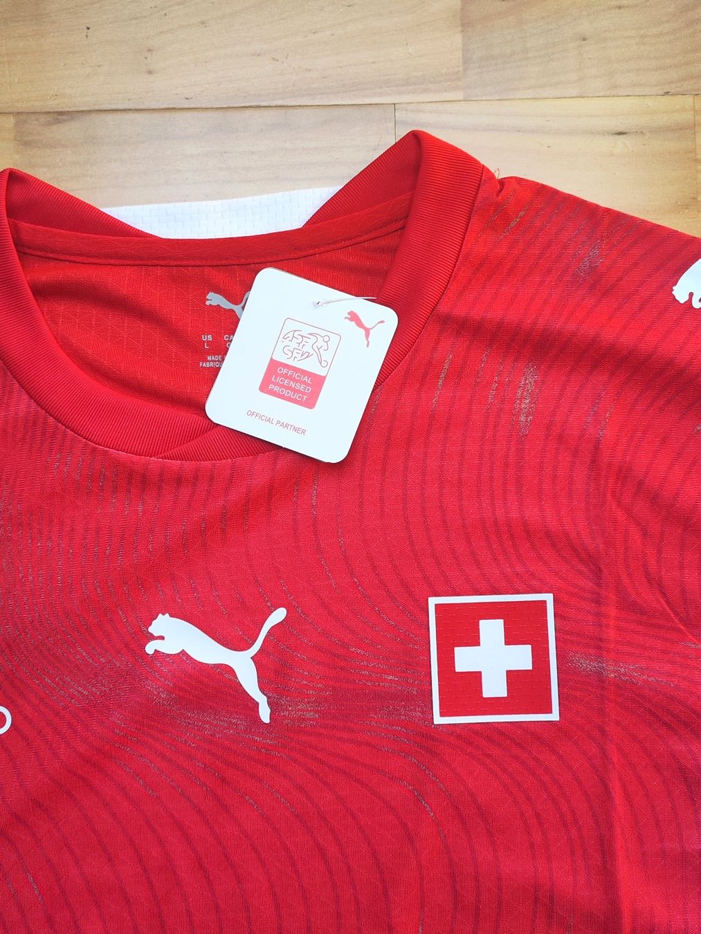 Puma Maillots de corps & Pantalons: Schweiz Heimtrikot 2026 – Neuf (Voir description) à Breitenbach par Lqris 4