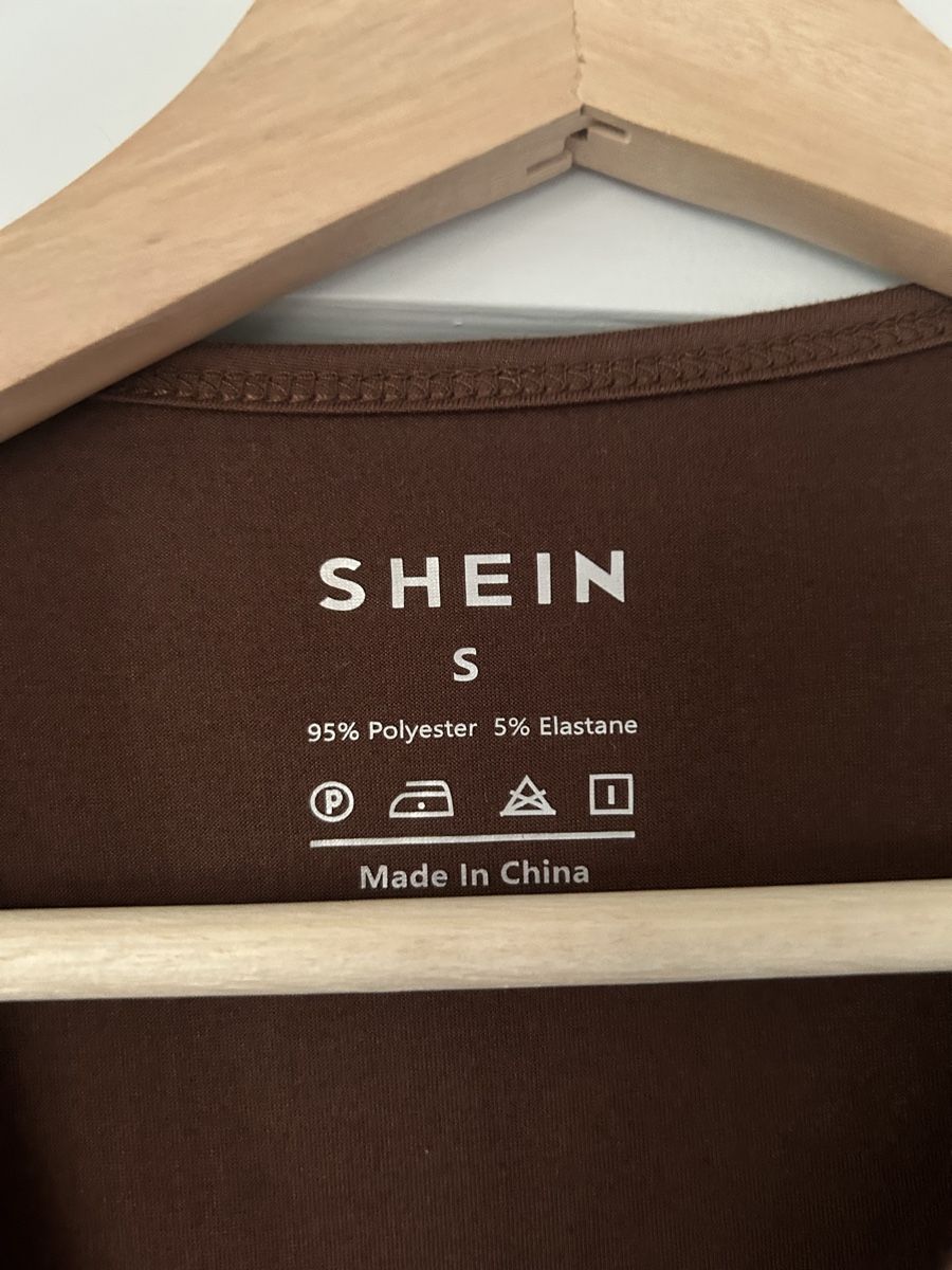 Shein Maglioni & Felpe: Braunes SHEIN Langarmshirt, Grösse S – Usato da Frauenfeld venduto da jae_vs6j 1