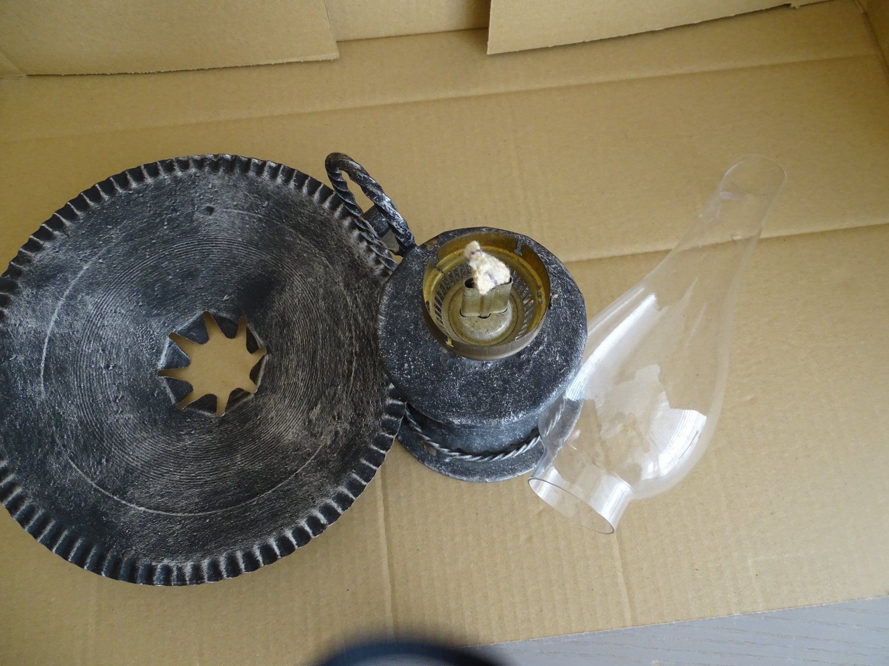 Lampade: antike lampe  dreiteilig – Usato da Steffisburg venduto da Robinh.17 7
